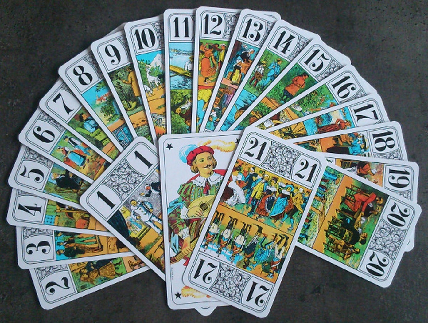 Lire la suite à propos de l’article Concours de tarot le mercredi 5 novembre 2025 à partir de 13h30 à l’auditorium de la salle polyvalente, place de Hercé, à LAVAL