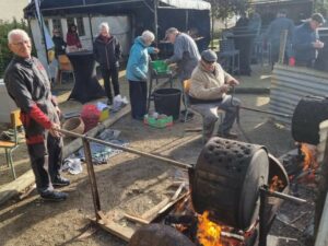 Lire la suite à propos de l’article Fête de la châtaignes au club de la Bonne Humeur de St Germain le Fouilloux le samedi 25 octobre 2025
